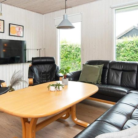9 Person Holiday Home In Juelsminde Sonderby (Midtjylland) Exterior foto