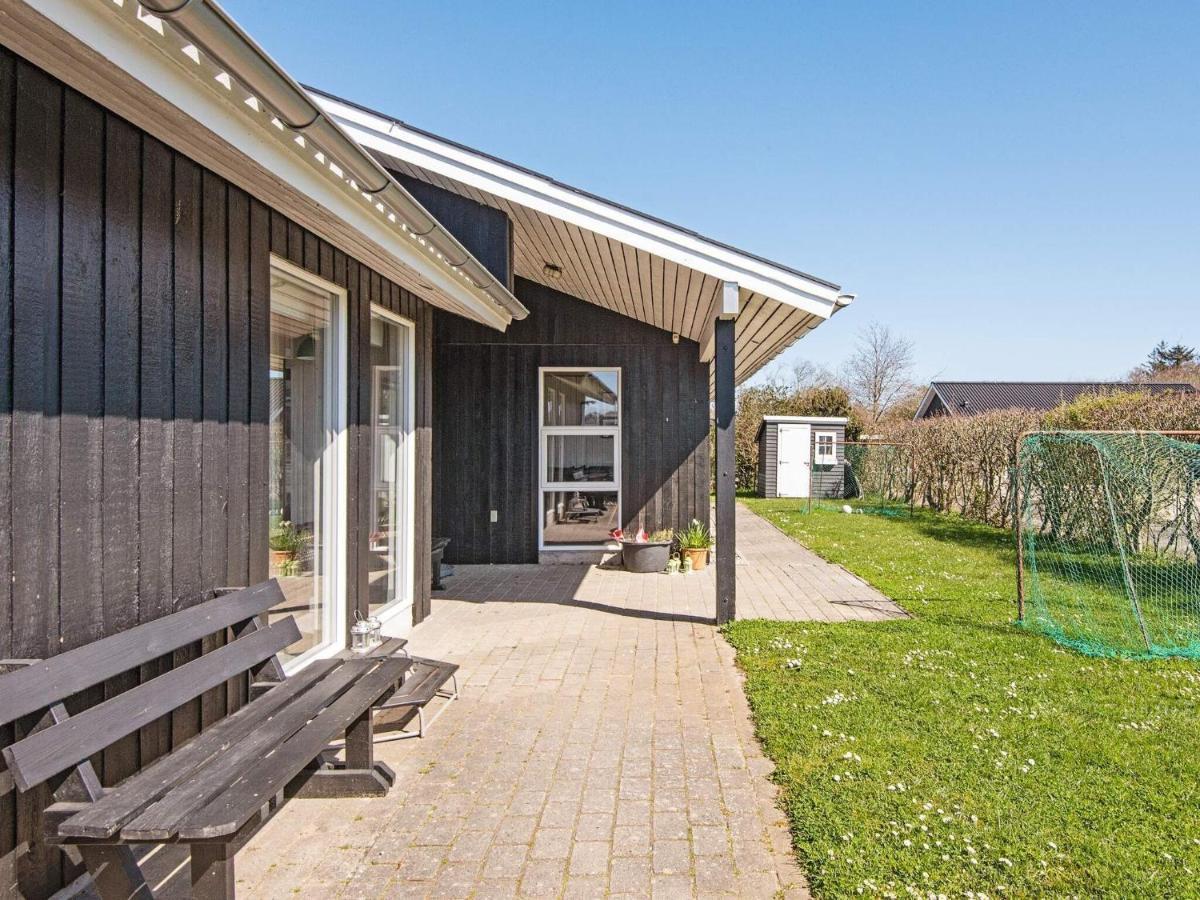 9 Person Holiday Home In Juelsminde Sonderby (Midtjylland) Exterior foto