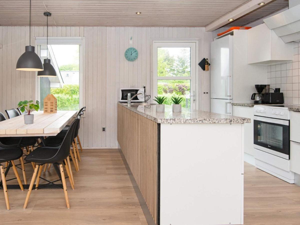 9 Person Holiday Home In Juelsminde Sonderby (Midtjylland) Exterior foto